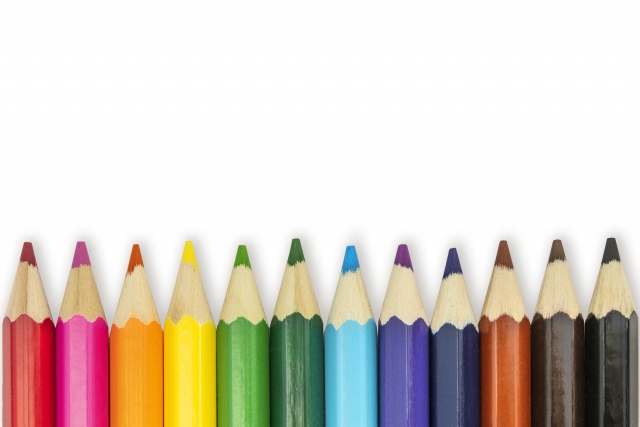 いろんな色の色鉛筆